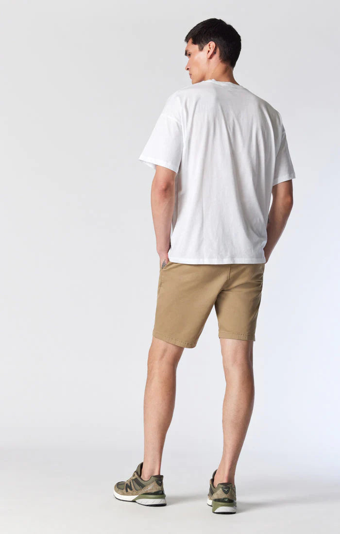 Noah 9" Inseam Shorts
Mid Rise | British Khaki Twill
