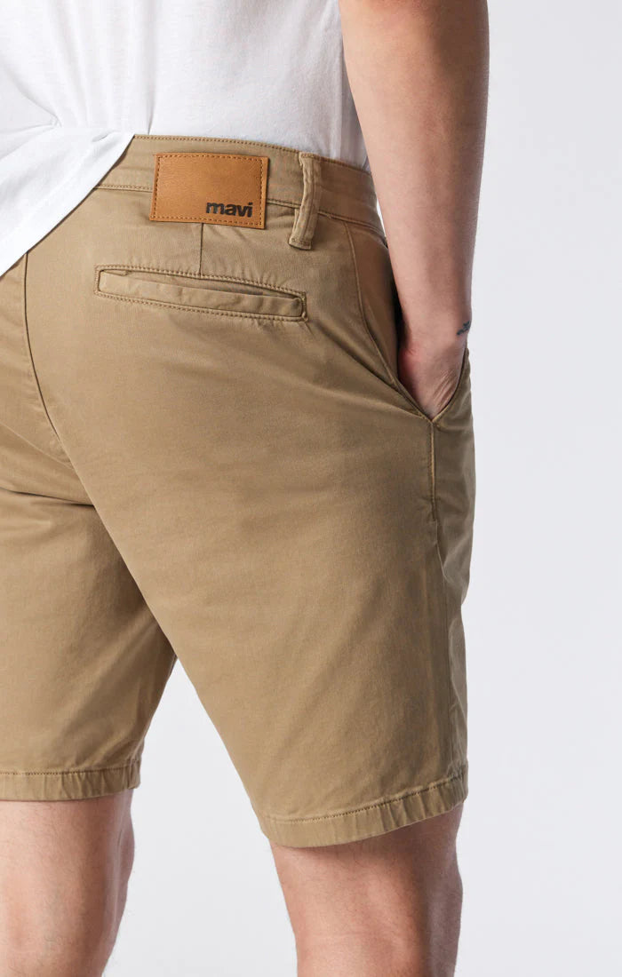 Noah 9" Inseam Shorts
Mid Rise | British Khaki Twill