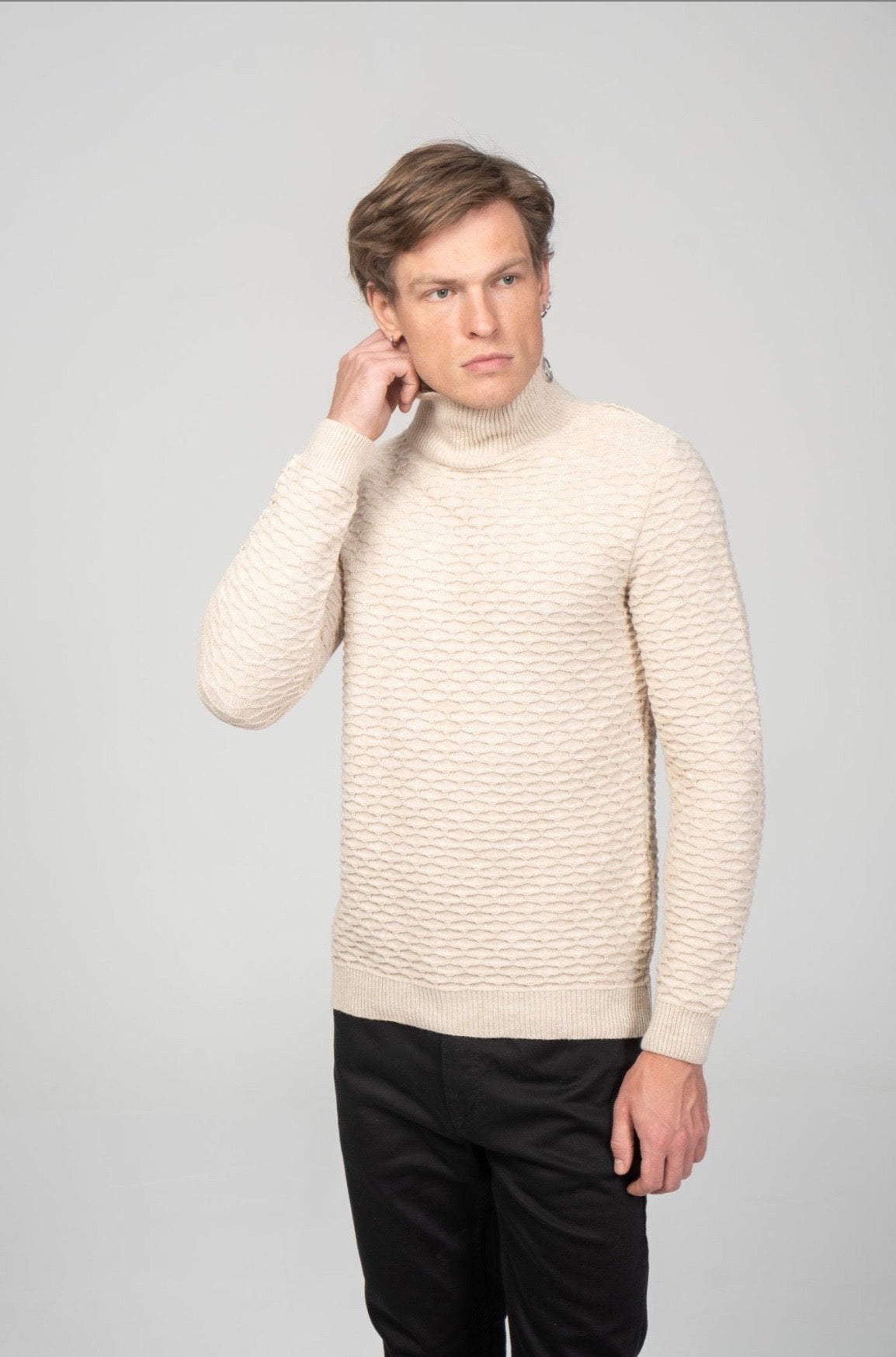 Neck Zipper Honeycombow Sweater Beige