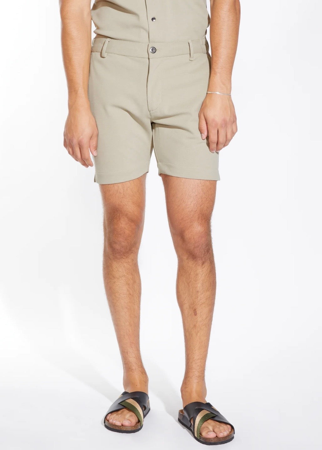 Clyde Tailored Short Khaki